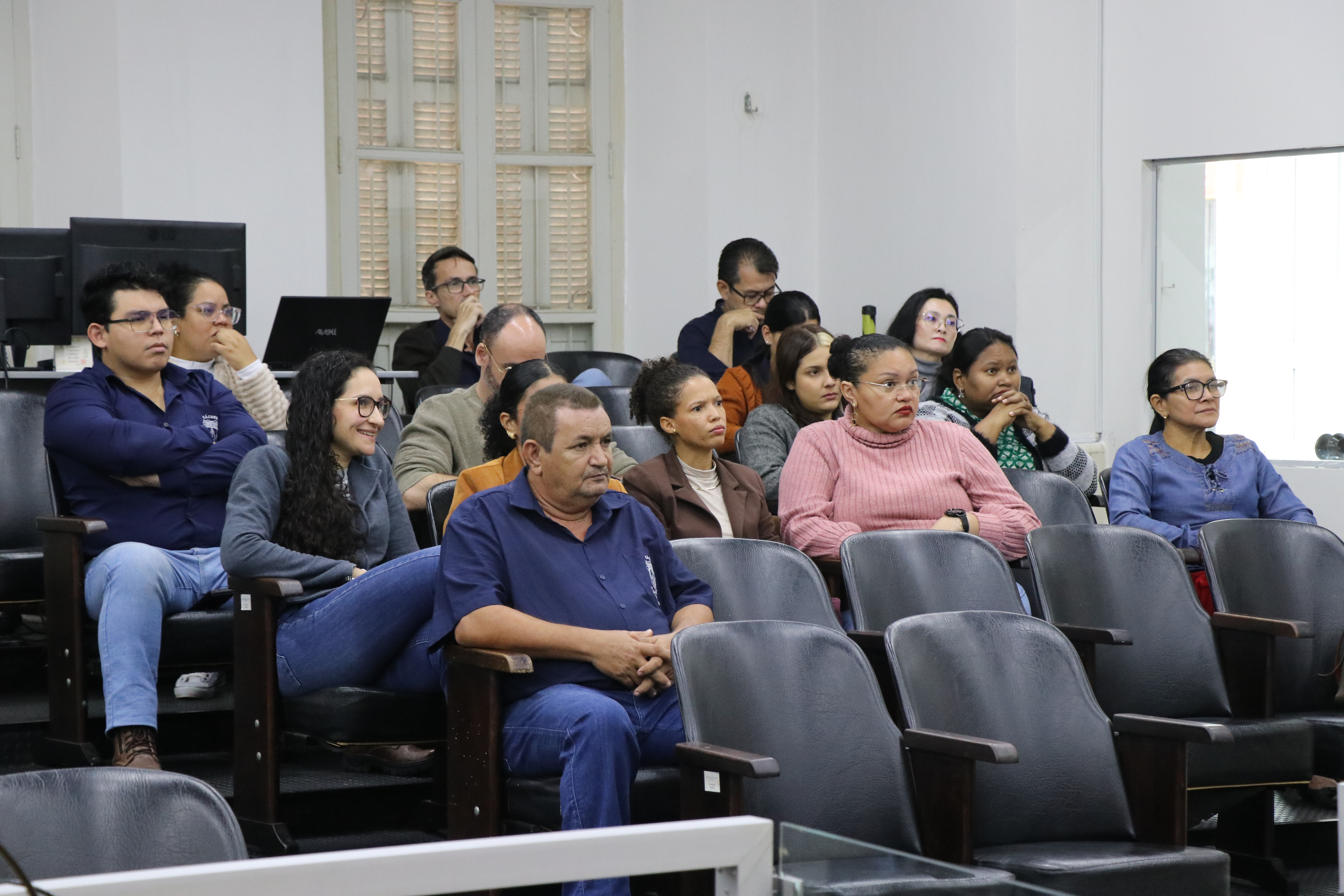Câmara de Cáceres promove palestras sobre prevenção de acidentes de trânsito