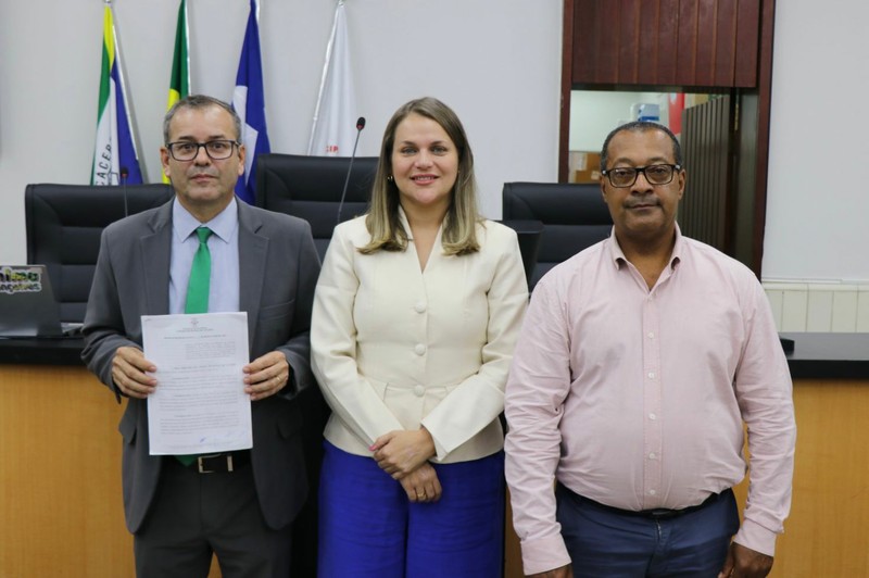 Apresentação_relatório_final_CPI_OBRAS_(08/06/26)_CRED_DERICK_HENRIQUE_IMPRENSA_CMC