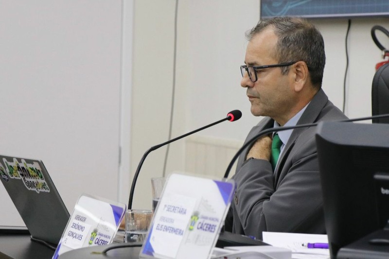 Apresentação_relatório_final_CPI_OBRAS_(08/06/26)_CRED_DERICK_HENRIQUE_IMPRENSA_CMC