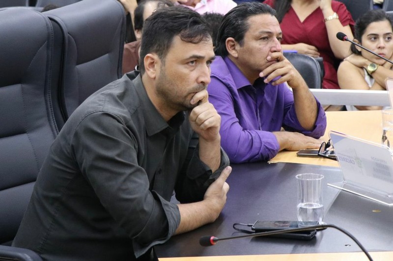 Apresentação_relatório_final_CPI_OBRAS_(08/06/26)_CRED_DERICK_HENRIQUE_IMPRENSA_CMC