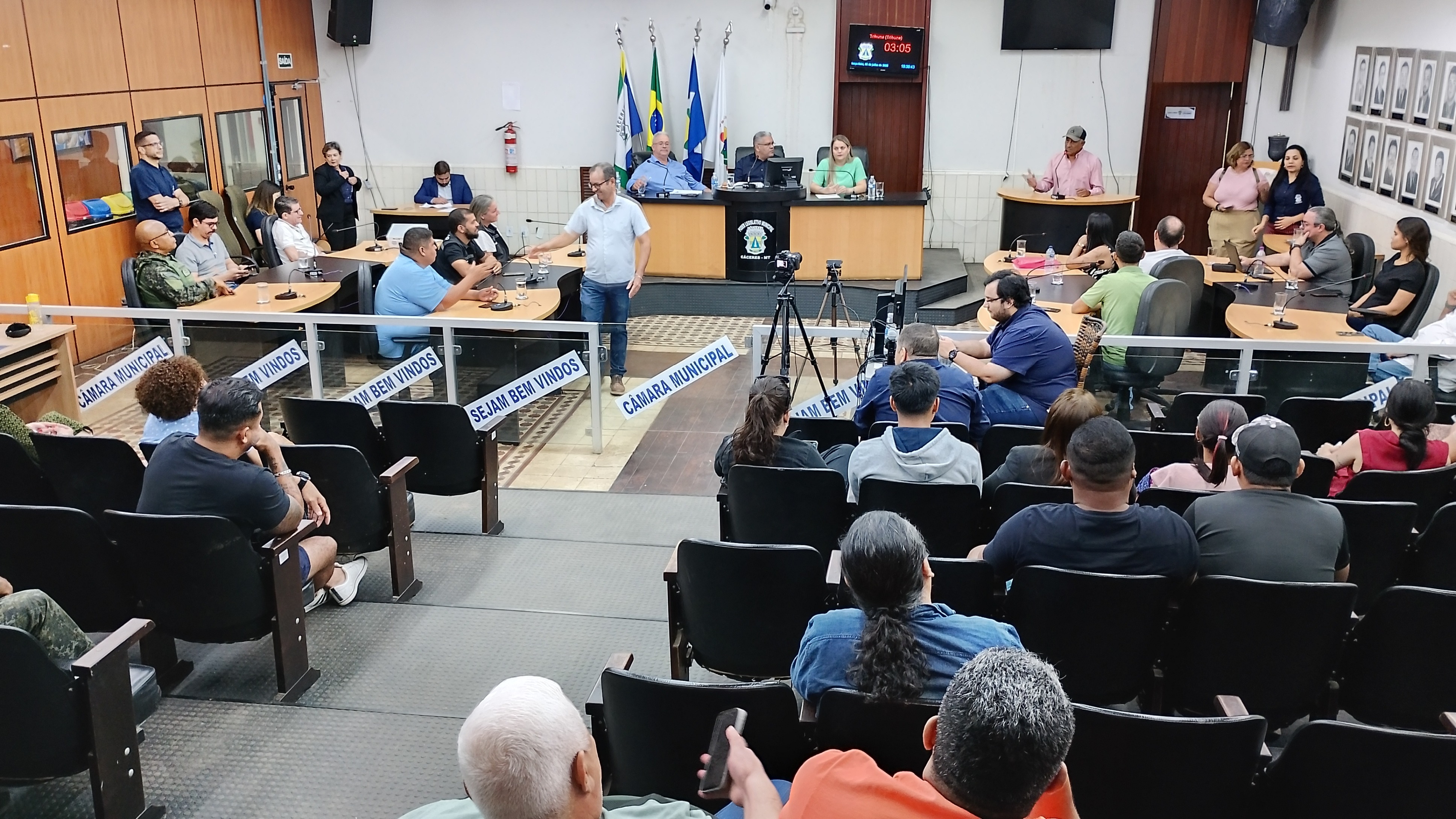 Audiência_publica_lei_silêncio_08.07.25_CRED_CMC- Copia.jpg