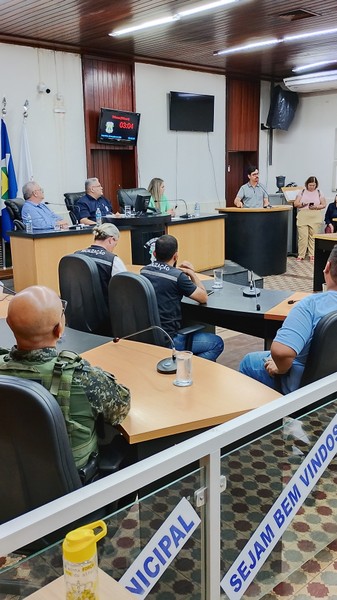 Audiência_publica_lei_silêncio_08.07.25_CRED_CMC- Copia.jpg