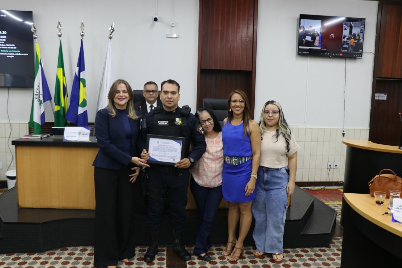 Sessão_Ordinária_08_06_26_moção_PM_CHARLES_cred_Derick_Henrique_Imprensa_CMC.jpegmoção1.jpeg