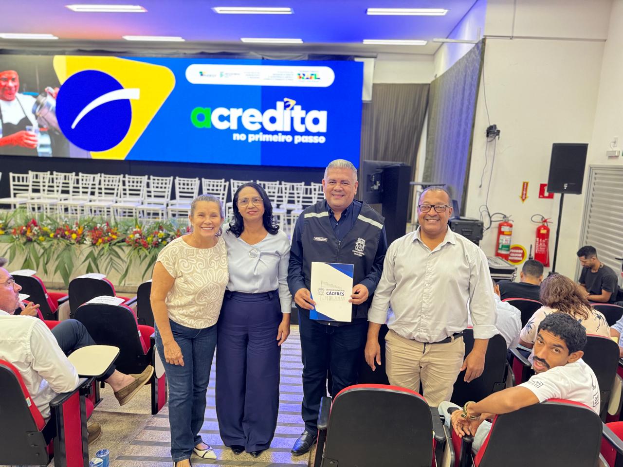 Laçamento_Programa_acredita_15.08.25_CRED_CMC