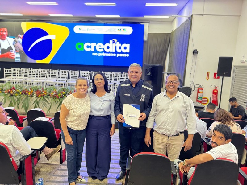 Laçamento_Programa_acredita_15.08.25_CRED_CMC