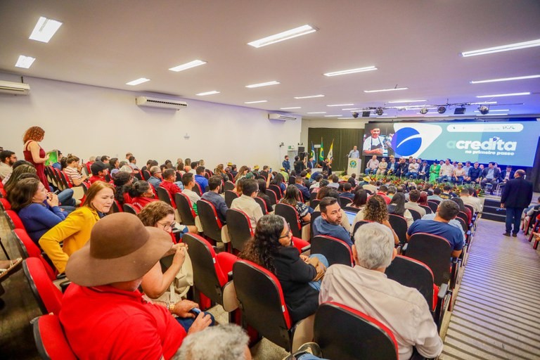 Laçamento_Programa_acredita_15.08.25_CRED_MDS