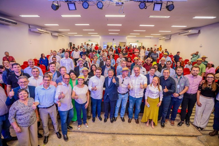 Laçamento_Programa_acredita_15.08.25_CRED_MDS