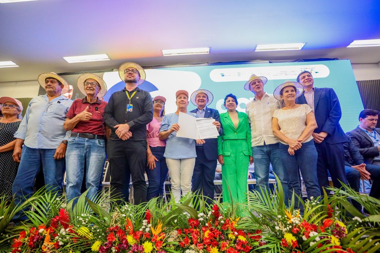 Laçamento_Programa_acredita_15.08.25_CRED_MDS