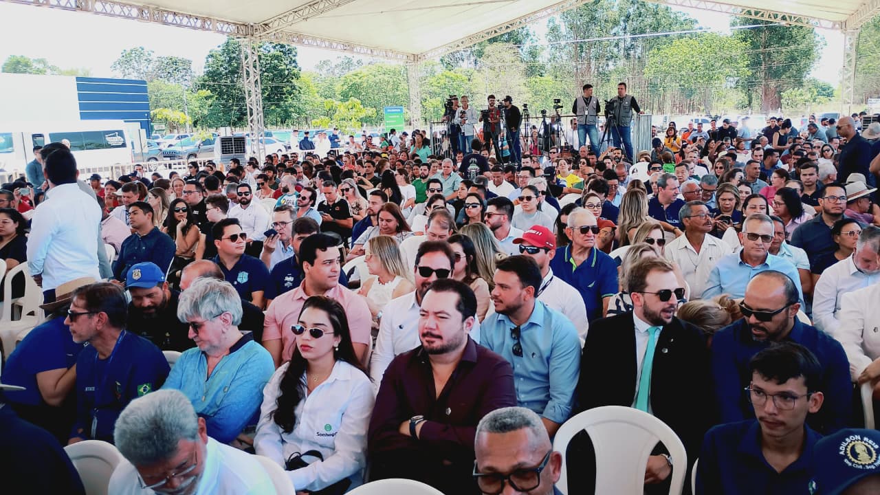 MARCO HISTÓRICO: INAUGURAÇÃO DE OBRAS NA CIDADE E DA ZPE (24.10.25)_CRED_CMC