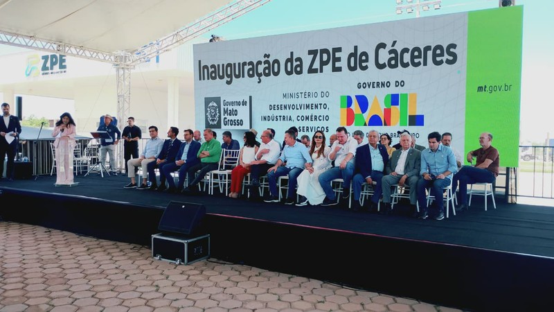 MARCO HISTÓRICO: INAUGURAÇÃO DE OBRAS NA CIDADE E DA ZPE (24.10.25)_CRED_CMC
