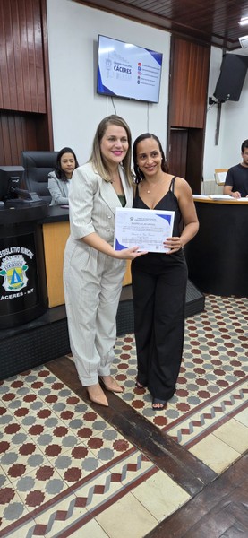 Moção_Aplausos_profissionais_enfermagem_27_05_26_cred_Imprensa_CMC