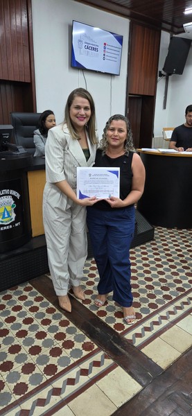 Moção_Aplausos_profissionais_enfermagem_27_05_26_cred_Imprensa_CMC