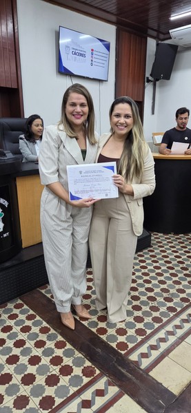 Moção_Aplausos_profissionais_enfermagem_27_05_26_cred_Imprensa_CMC