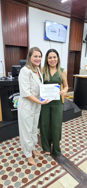 Moção_Aplausos_profissionais_enfermagem_27_05_26_cred_Imprensa_CMC
