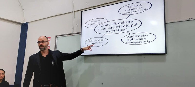 Palestra_CEOM_20.08.25_CRED_CMC