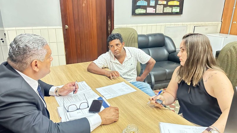 Presidente da Câmara de Cáceres recebe líderes comunitários do Distrito Sadia 2_Cred_CMC