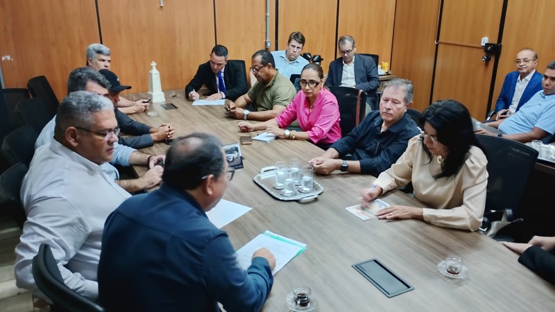 Reunião Gabinete Presidência Dia da Bolívia em Cáceres (10.07.25)_CMC