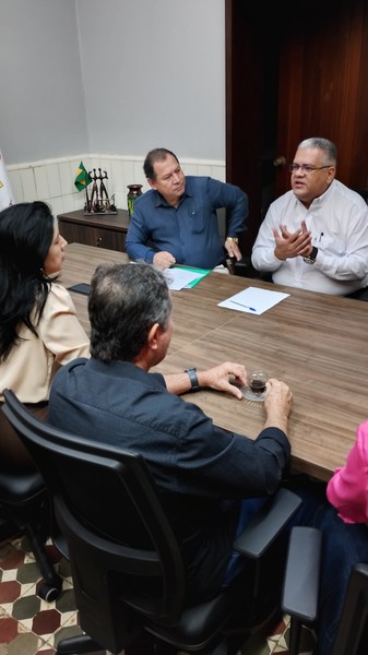 Reunião Gabinete Presidência Dia da Bolívia em Cáceres (10.07.25)_CMC