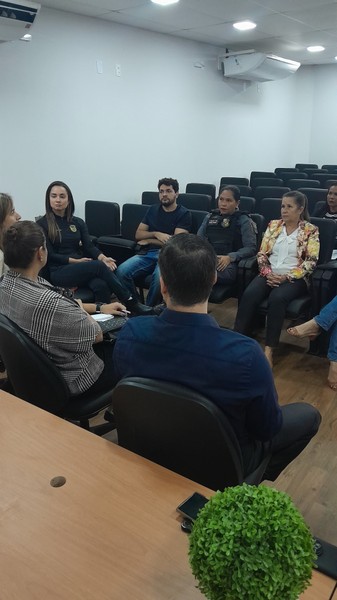 Rede de Enfrentamento à Violência contra Mulher_CRED_CMC