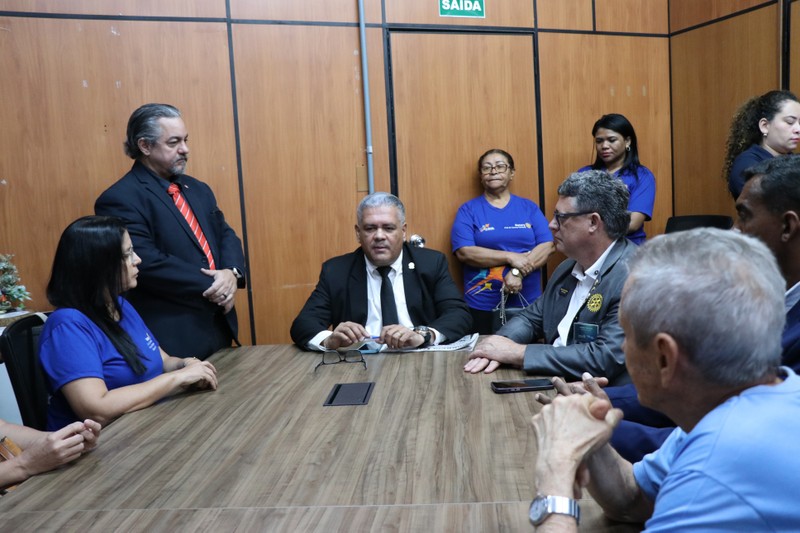 Visita_rotary_club_01.12.25_Cred_Imprensa_CMC