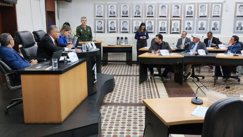  Sessão_ordinária_(03.11.25)_cred_CMC