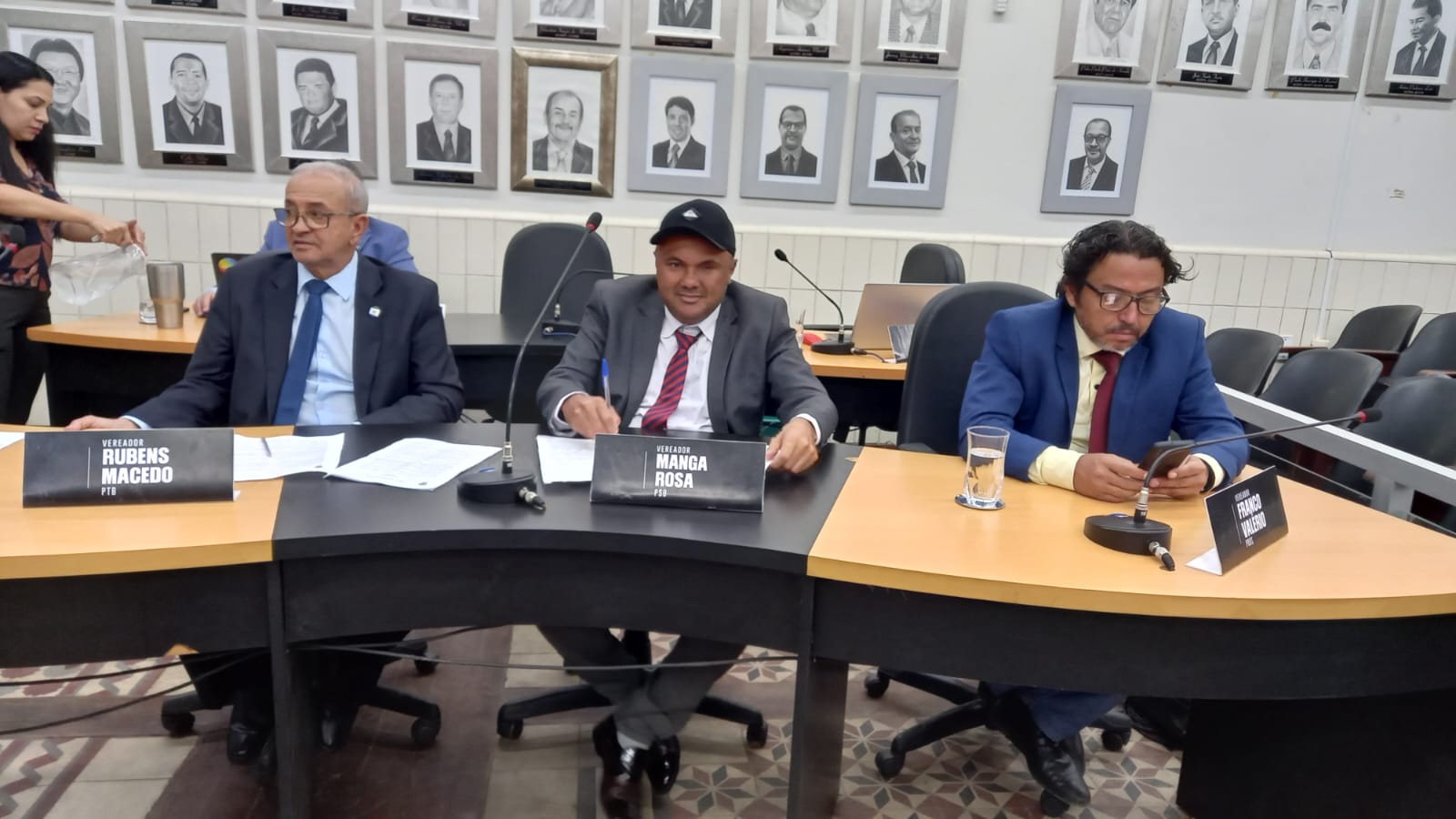 Da esquerda para direita: vereadores Rubens Macedo, Manga Rosa e Franco Valério. Foto: CMC