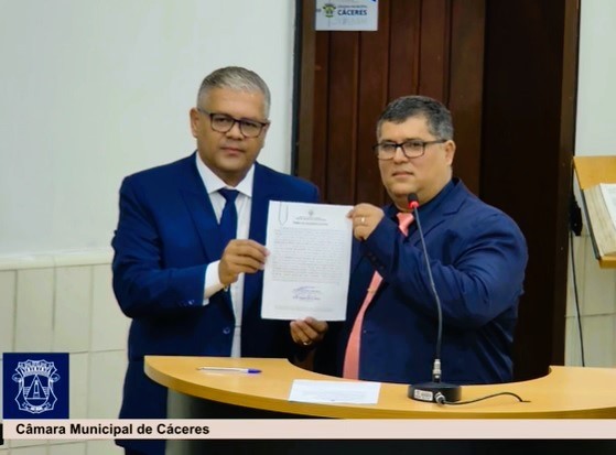 posse_ver_eliel_da_ rocha_Cred_Imprensa_CMC.jpg