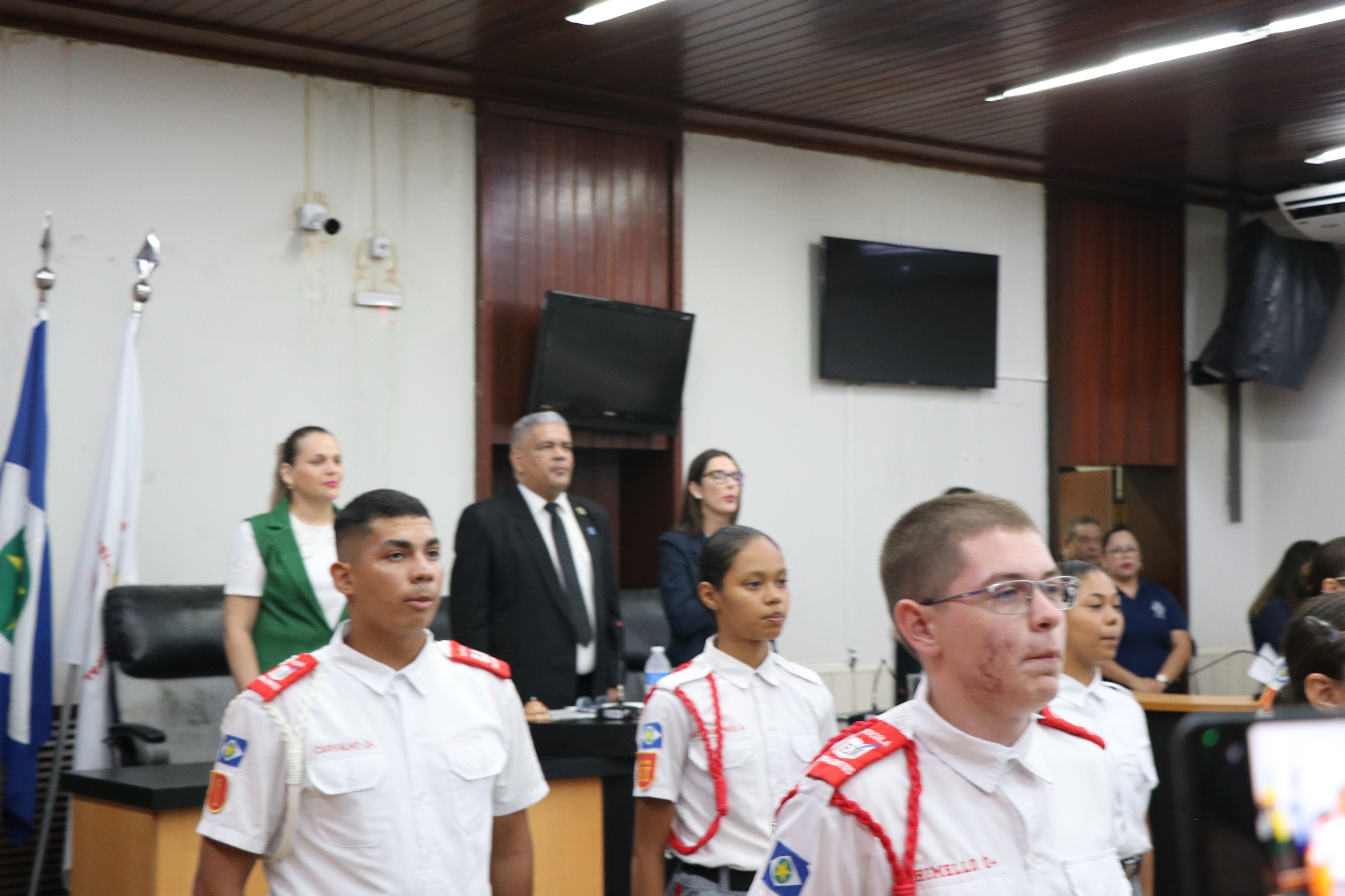 Sessão Solene em homenagem a personalidades de Cáceres (01.12.25)_Cred_Imprensa