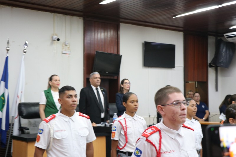 Sessão Solene em homenagem a personalidades de Cáceres (01.12.25)_Cred_Imprensa