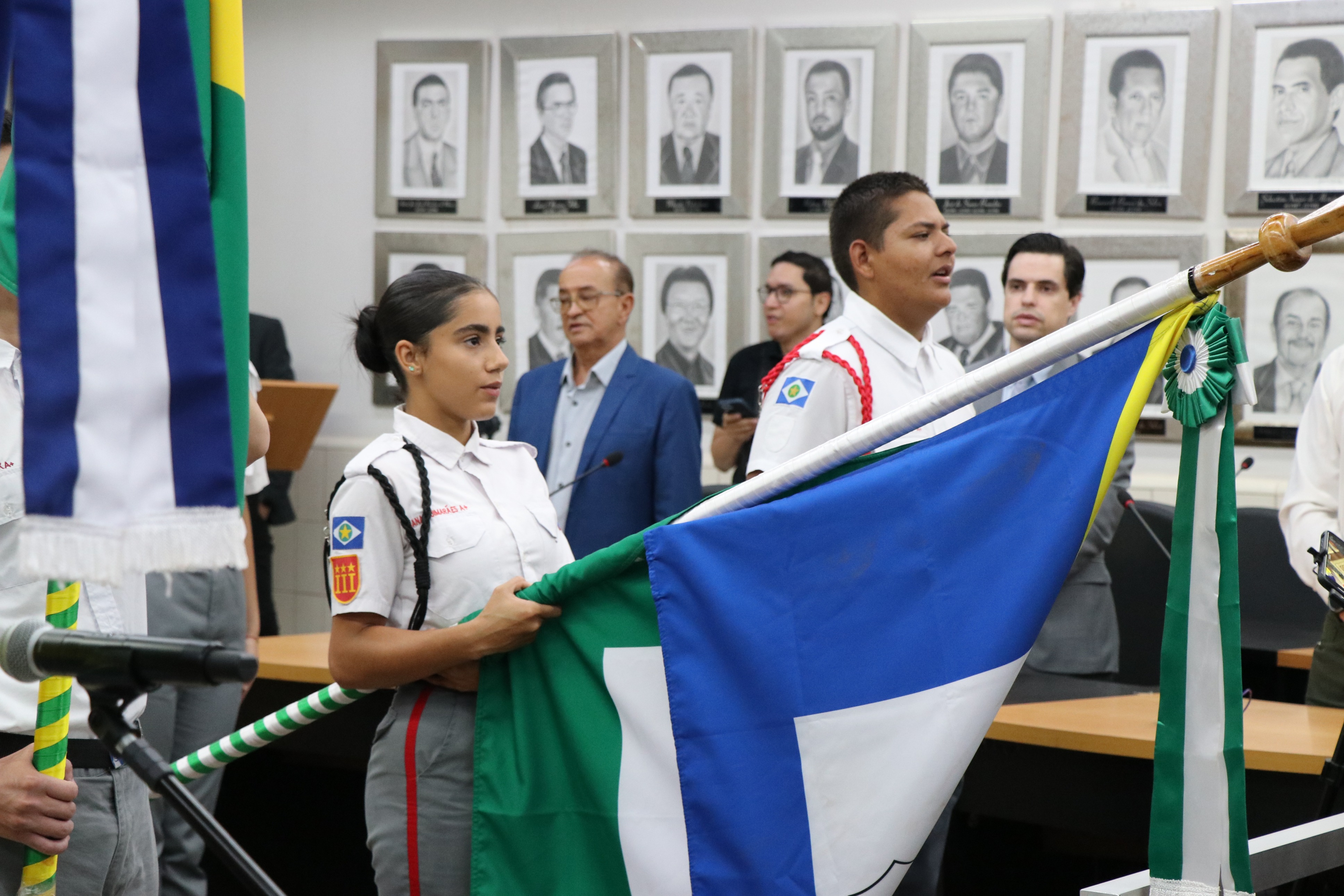 Sessão Solene em homenagem a personalidades de Cáceres (01.12.25)_Cred_Imprensa