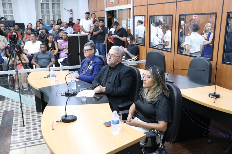 Sessão Solene em homenagem a personalidades de Cáceres (01.12.25)_Cred_Imprensa