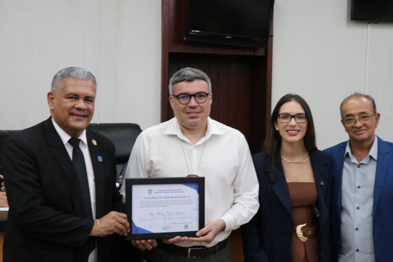 Sessão Solene em homenagem a personalidades de Cáceres (01.12.25)_Cred_Imprensa