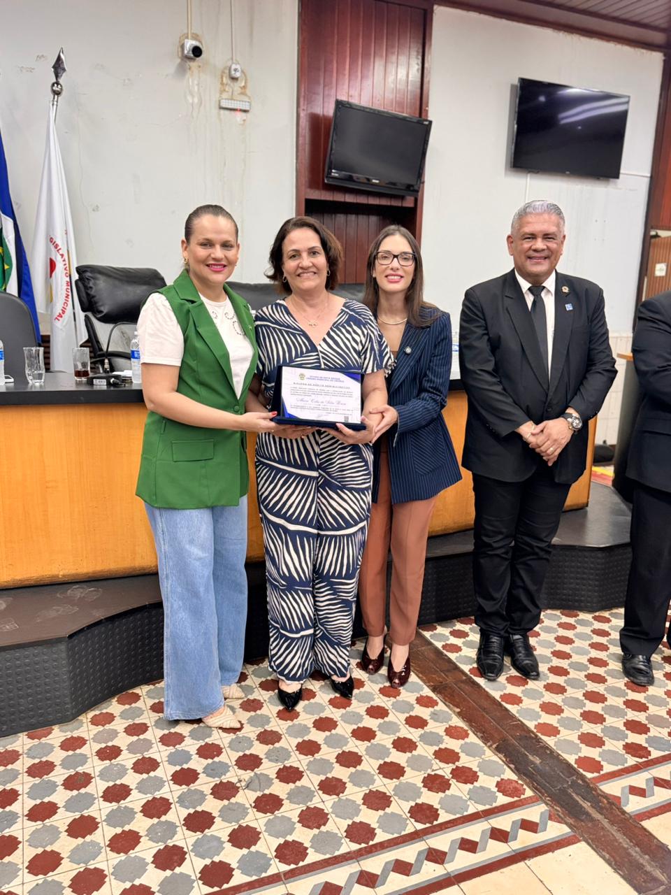Sessão Solene em homenagem a personalidades de Cáceres (01.12.25)_Cred_Imprensa