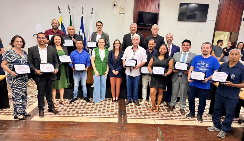 Sessão Solene em homenagem a personalidades de Cáceres (01.12.25)_Cred_Imprensa