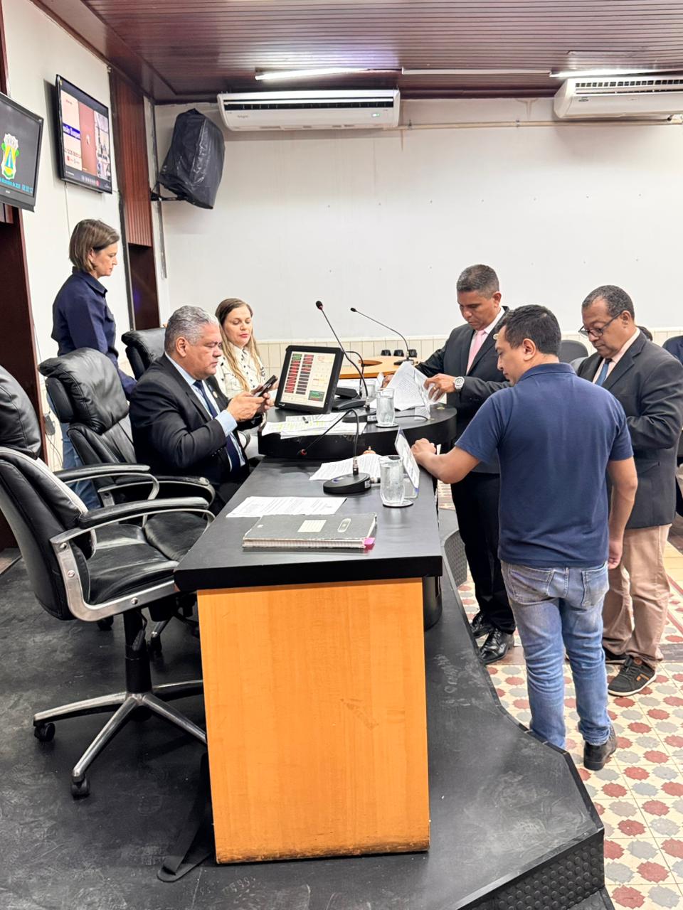 Última Sessão Ordinária do ano (22.12.25)_CRED_cmc