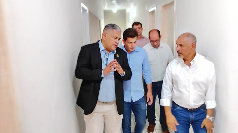 Visita comissão estadual de saúde em Cáceres_Cred_CMC