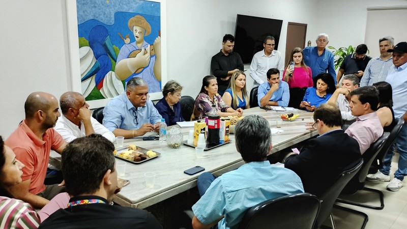 Visita comissão estadual de saúde em Cáceres_Cred_CMC