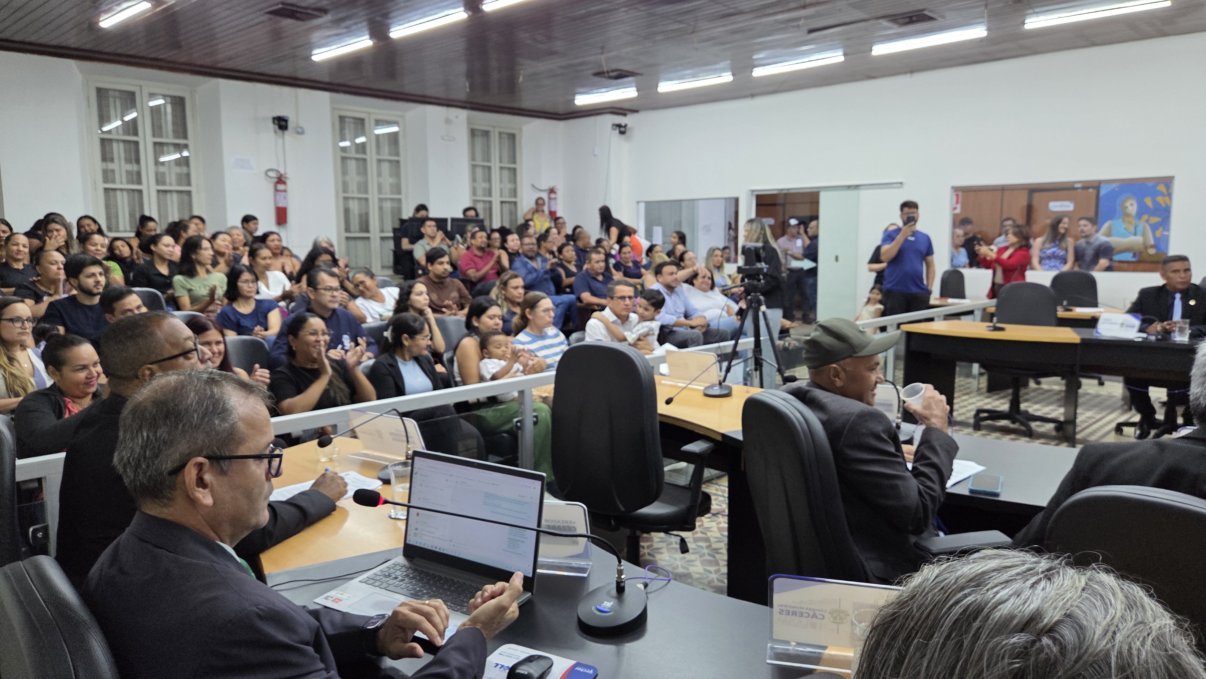 47ª Sessão Ordinária da Câmara de Cáceres destaca homenagens, indicações e projetos voltados à população