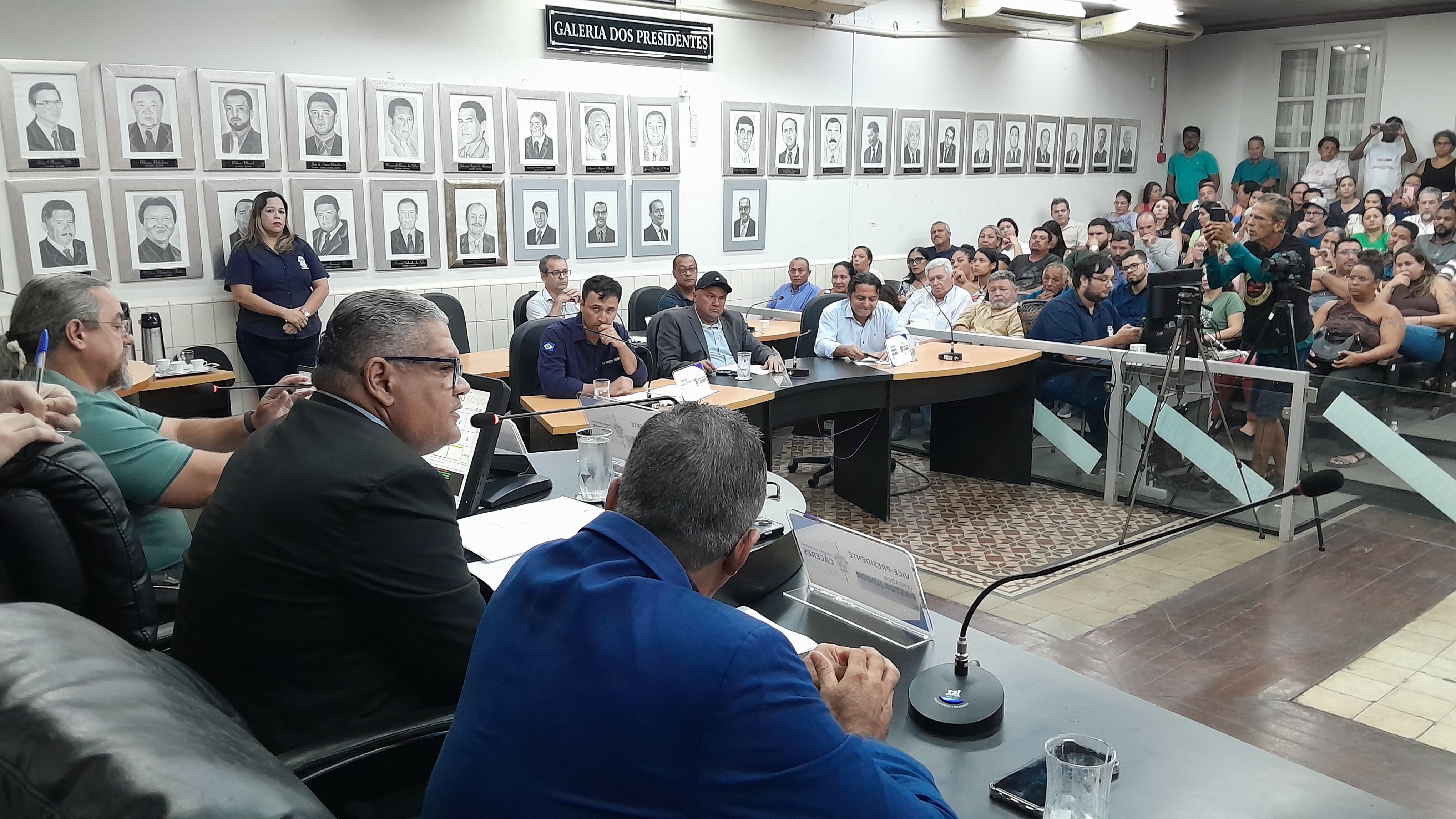 8 A 6: Câmara de Cáceres mantem veto da prefeita ao RGA dos servidores