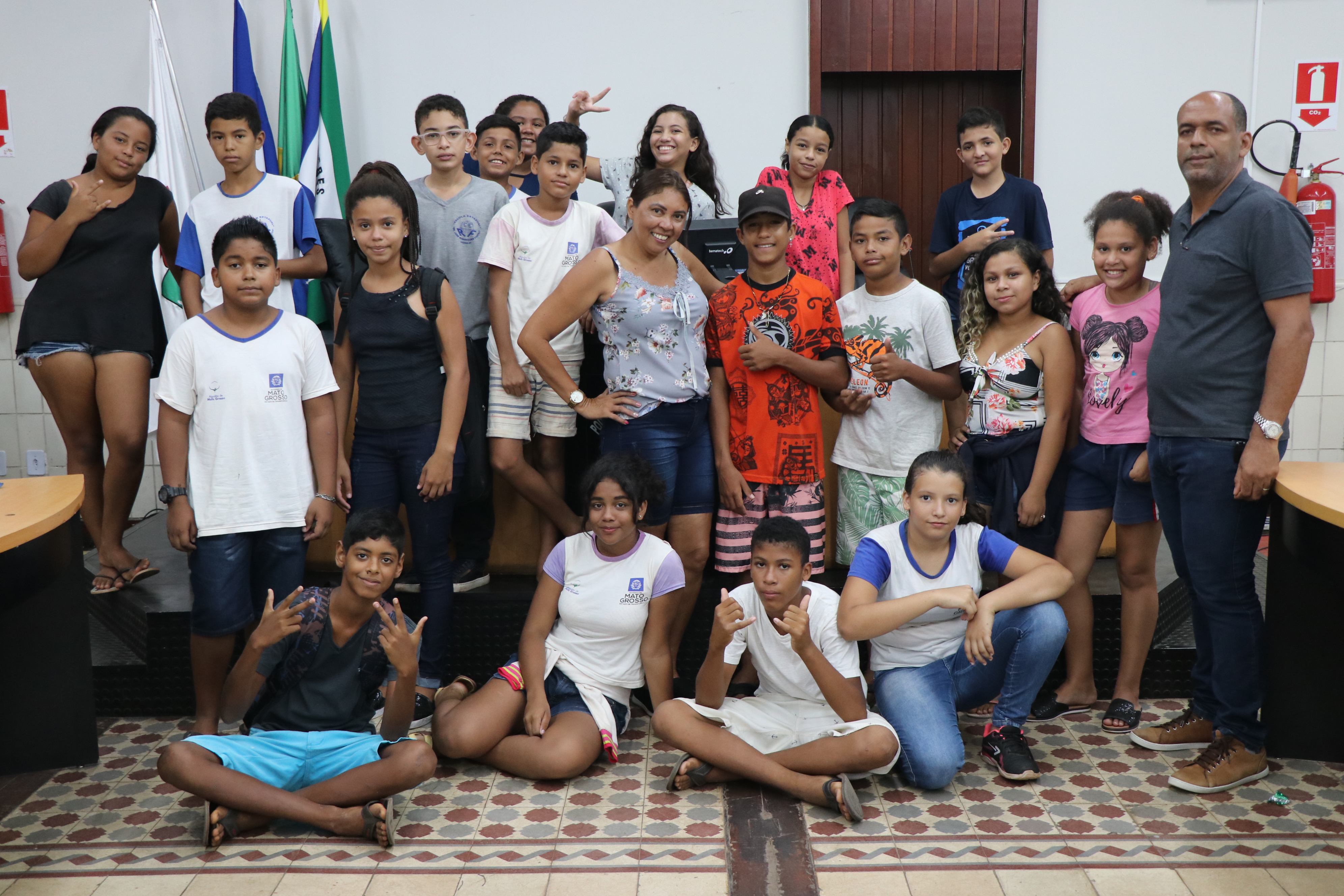 Alunos da Escola José Rodrigues Fontes visitam a Câmara e aprendem sobre o Legislativo