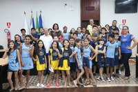 Alunos do Colégio Batista visitam a Câmara Municipal