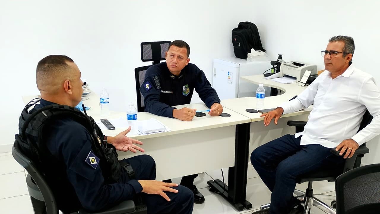 Câmara de Cáceres articula Segurança Pública e estreita laços com o Exército