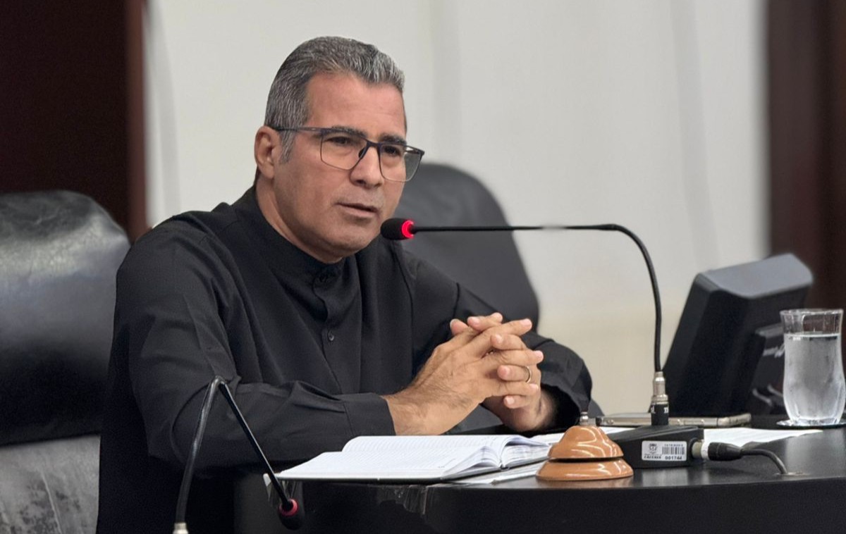 Câmara de Cáceres busca solução para o descarte de parabrisas em reunião pública
