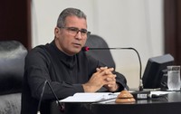 Câmara de Cáceres busca solução para o descarte de parabrisas em reunião pública