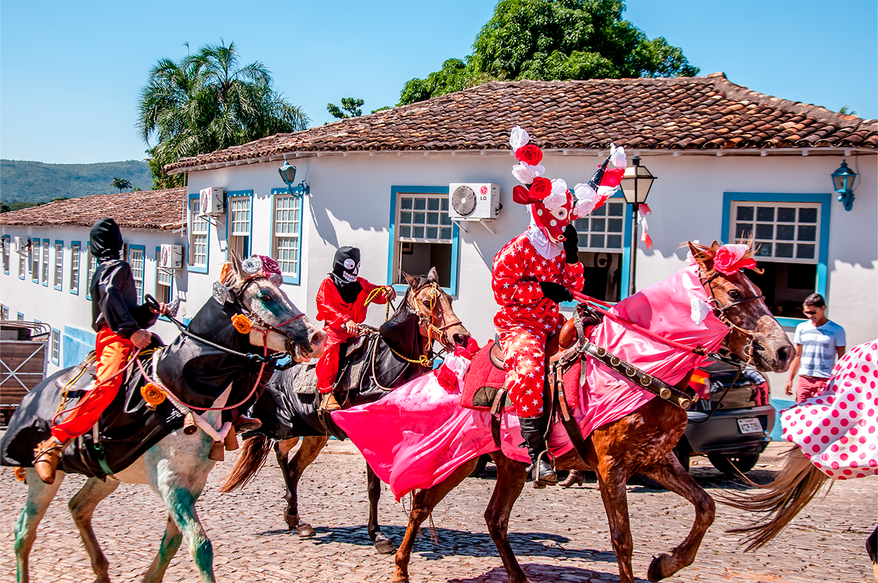 Câmara de Cáceres convida população para debater apoio às Festas Tradicionais