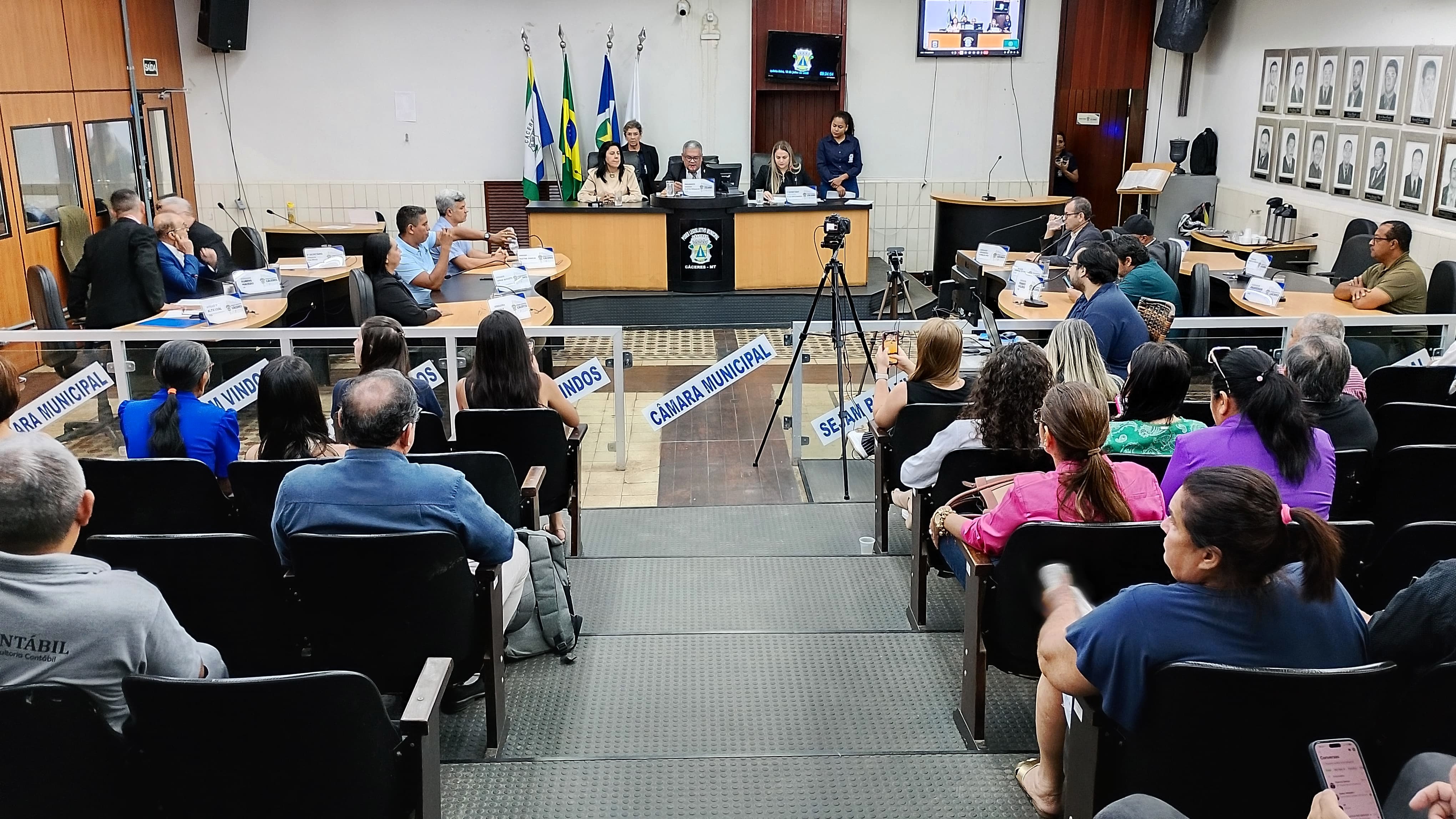 Câmara de Cáceres convoca sessões extraordinárias para votar 7 projetos de leis 