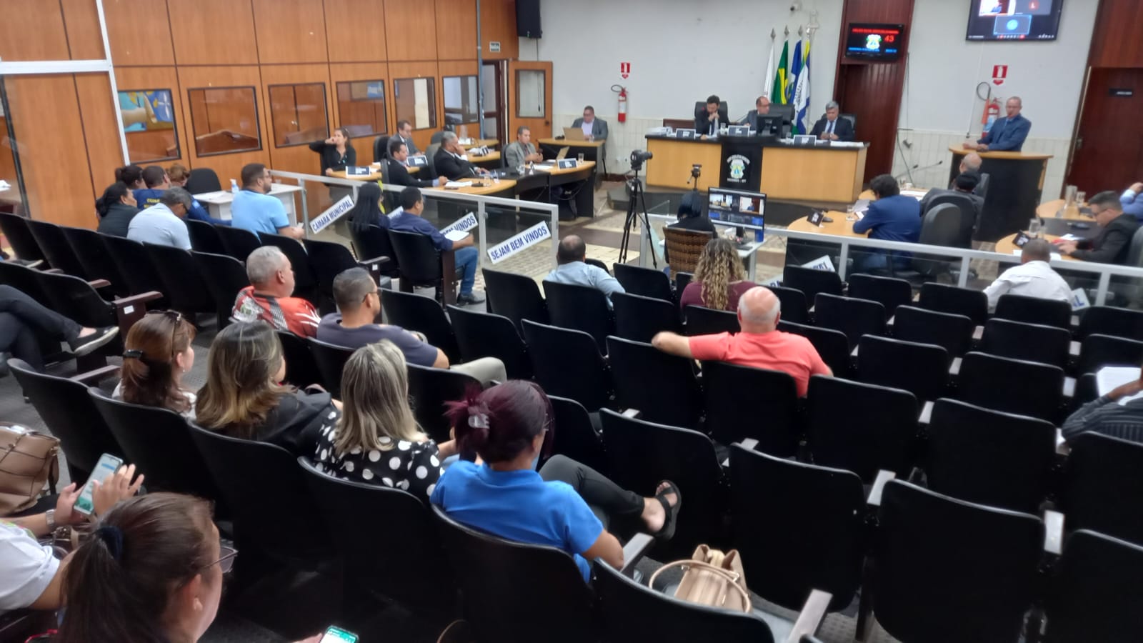 Câmara de Cáceres vota três projetos de leis e 30 indicações durante sessão ordinária de segunda-feira (12.06)