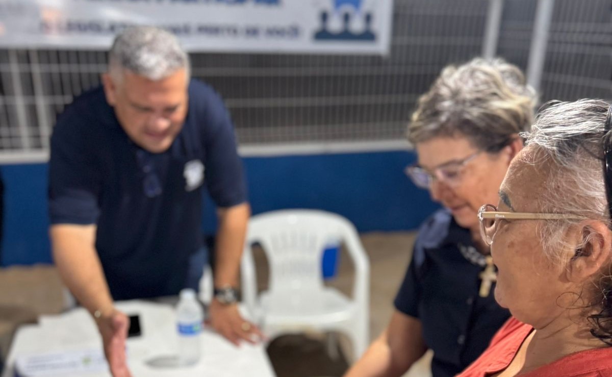 Câmara Itinerante leva atendimento e escuta ativa para o bairro Vila Real