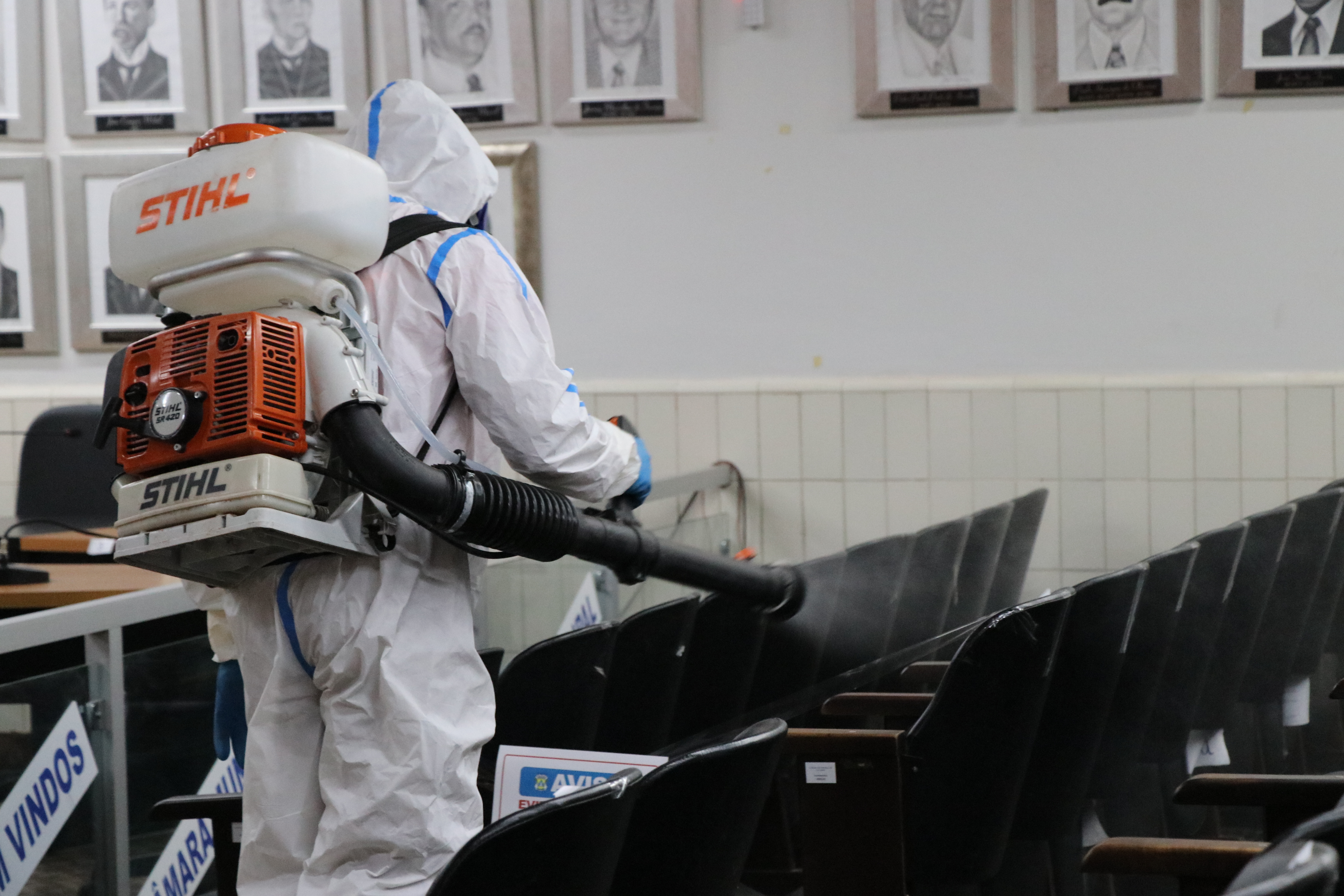 Câmara Municipal passa por desinfecção da Covid-19 realizada pelos Bombeiros