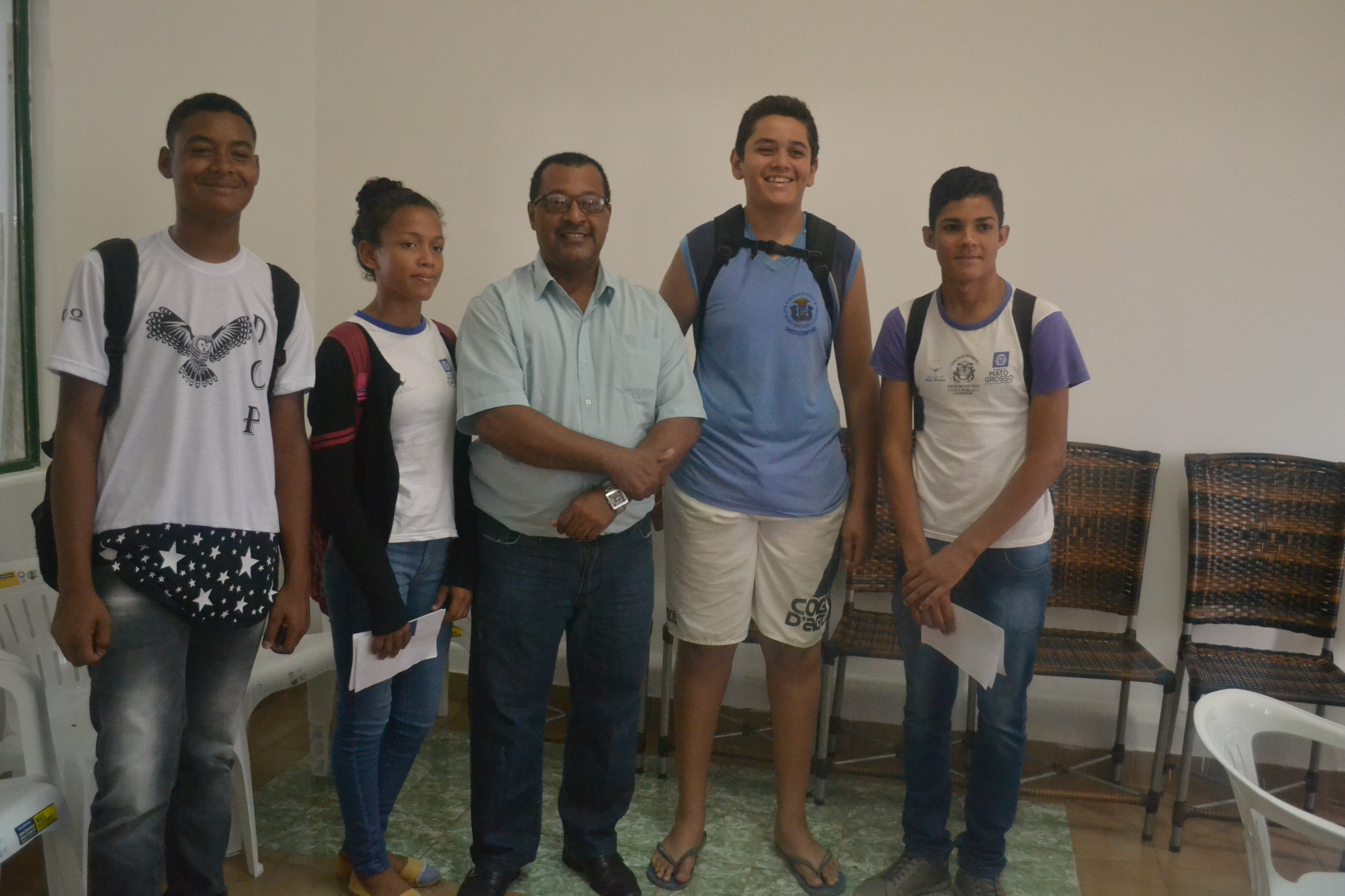 Câmara Municipal recebe alunos da escola Demétrio Costa Pereira